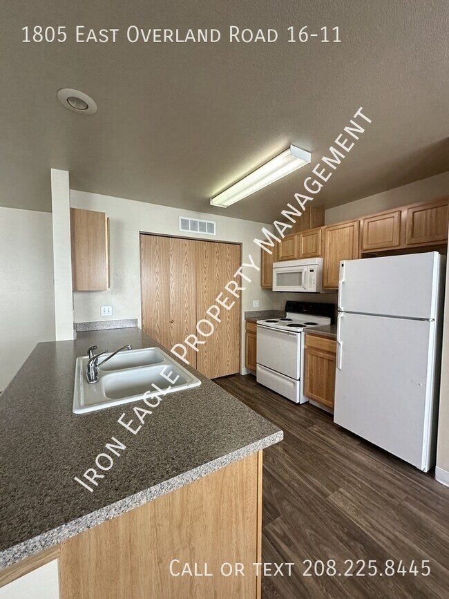 Photo - 1805 E Overland Rd