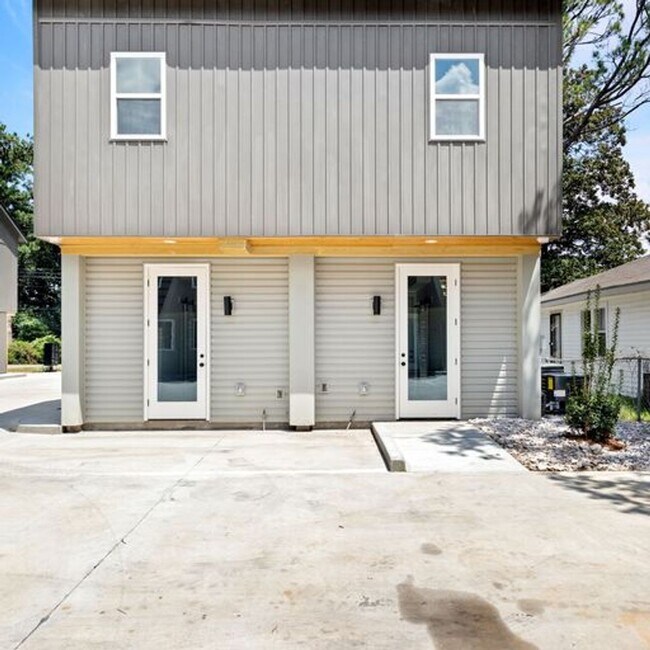 1 Bed 1.5 Bath Condo Near Campus! Unit 3 Condo for Rent in Lafayette