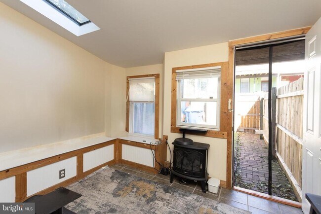 Photo - 2929 Miles Ave