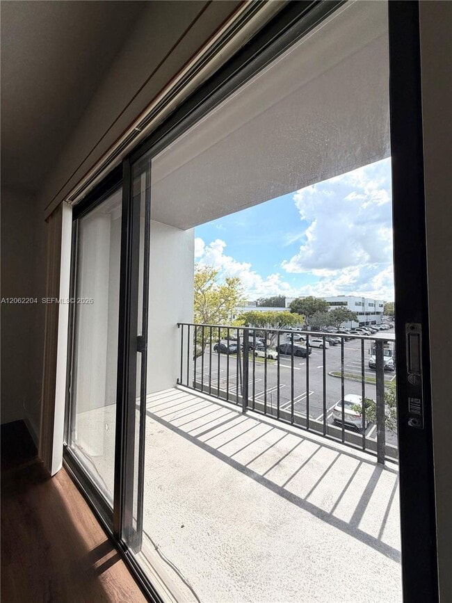 Photo - 10431 N Kendall Dr Unit D314
