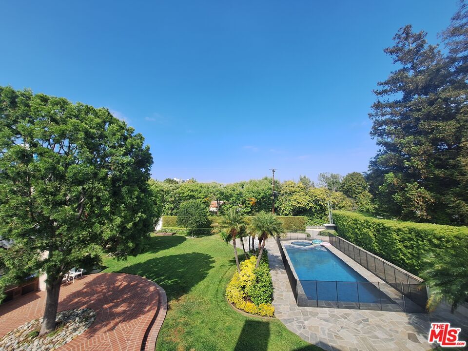 Photo - 710 Alta Dr