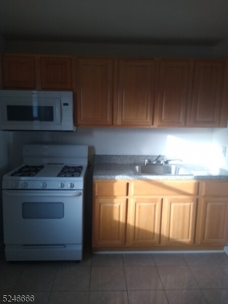 Photo - 364 Orange Rd