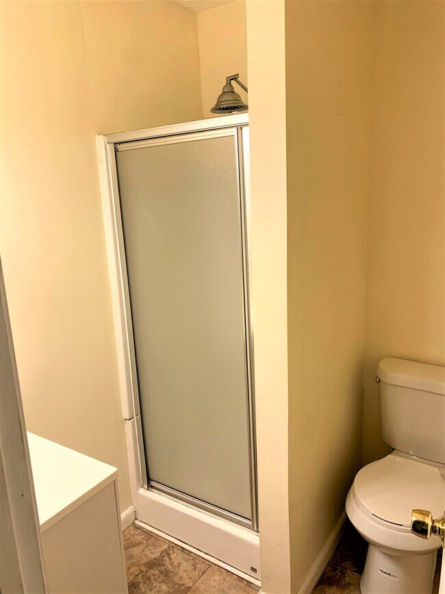 Photo - 569 10th St NW