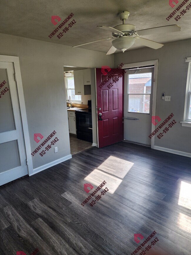 Photo - 2051 Covert Ave Casa