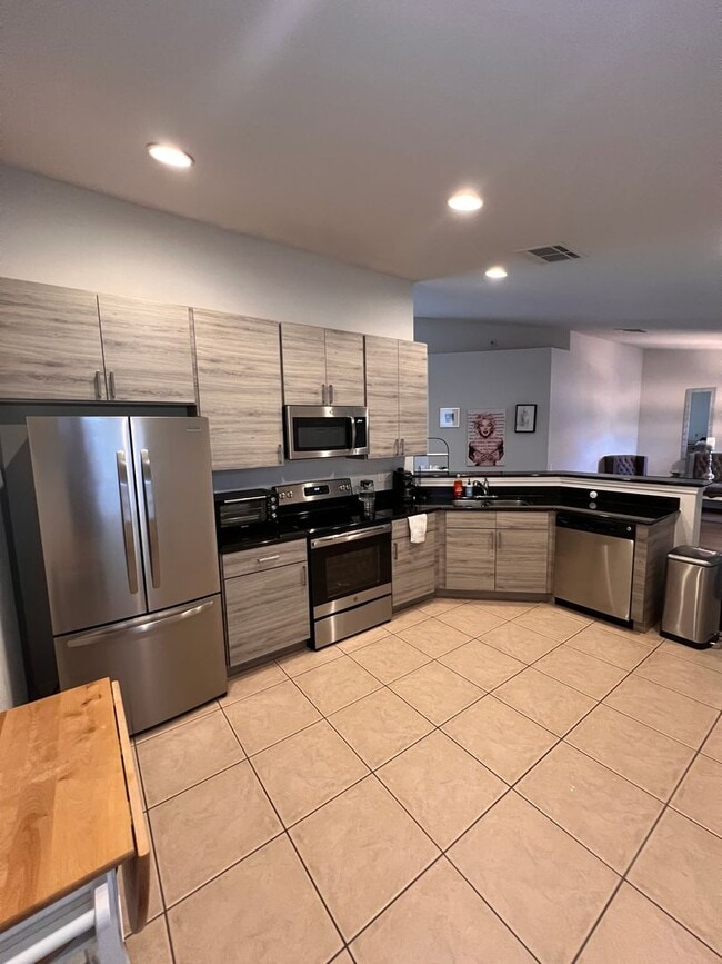 Photo - Now available! Ready-to-move-in condo in Sanford!