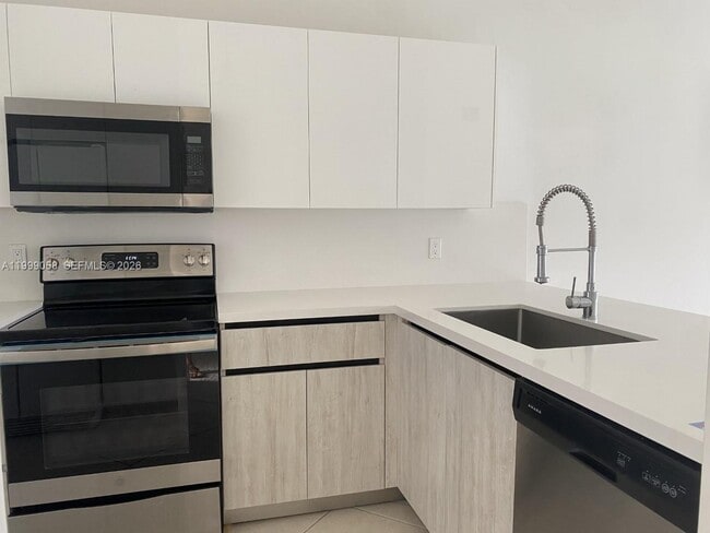 Photo - 219 SE 8th St