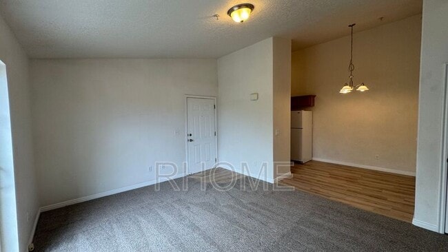 Photo - 1656 Westbury Way