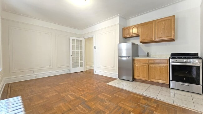 Photo - 15 Magaw Pl Unit 6E