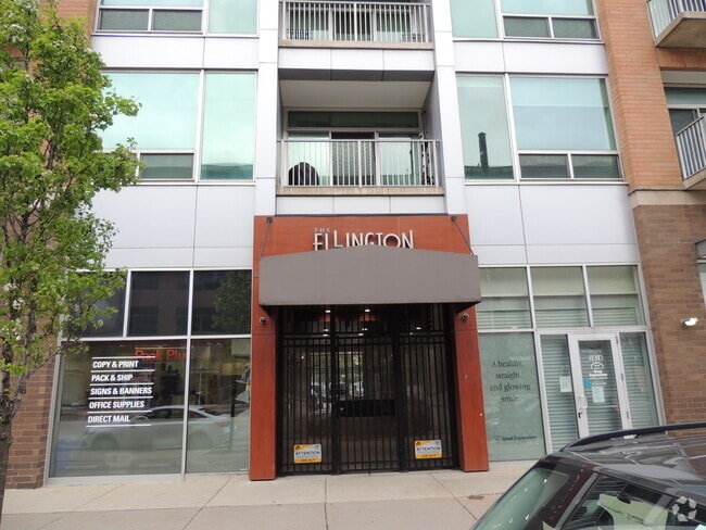 Building Photo - 3670 Woodward Ave Unit 501 Rental