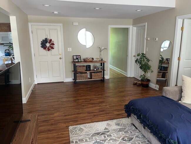 2 Linden St Unidad 2nd Floor
