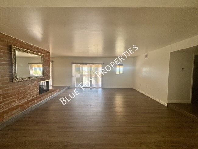 Photo - 900 E Vía Lucitas