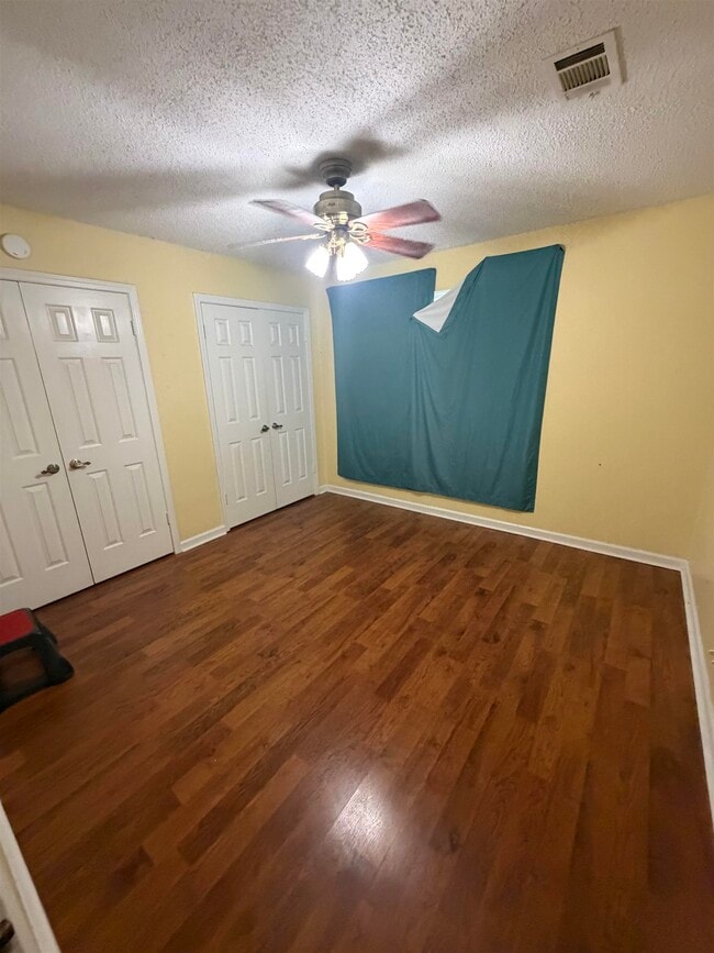 Photo - 4361 Bennett Wood Dr