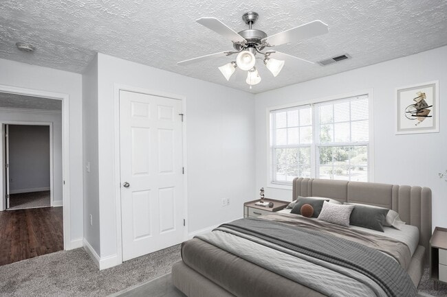 Photo - Woodland Village