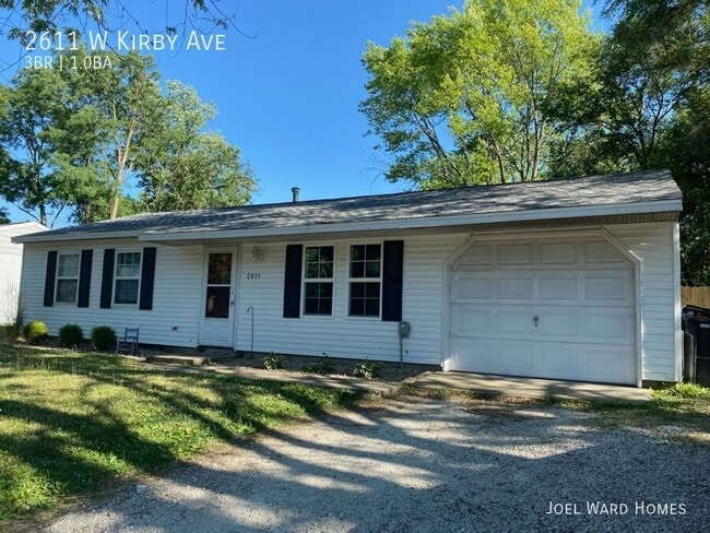 Photo - 2611 W Kirby Ave House