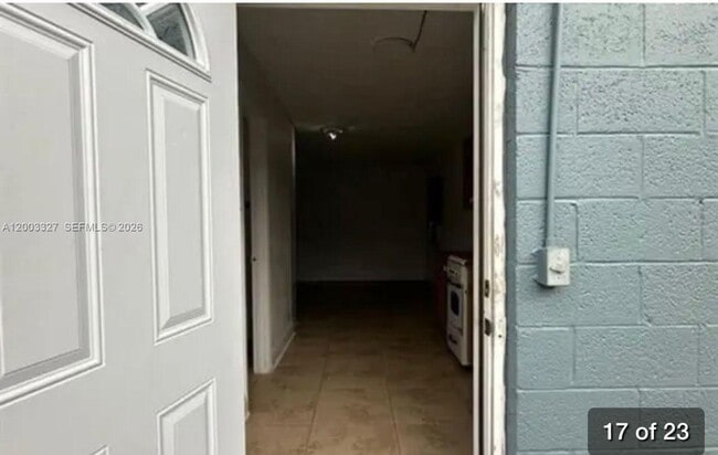 Photo - 48 SW 11th St Unit A