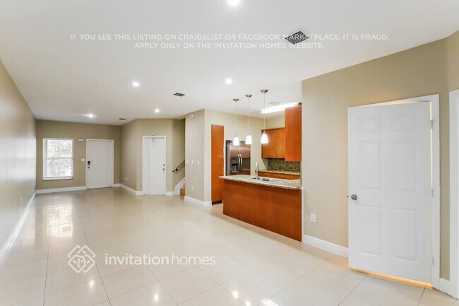 Photo - 7663 N Southwood Cir