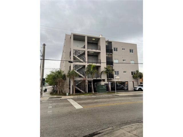 Building Photo - 2311 NW 2nd Ave Unit 2311 NW 2nd AVE Rental