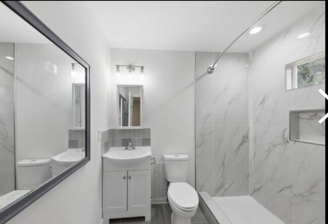 Photo - 375 Lincoln St SW