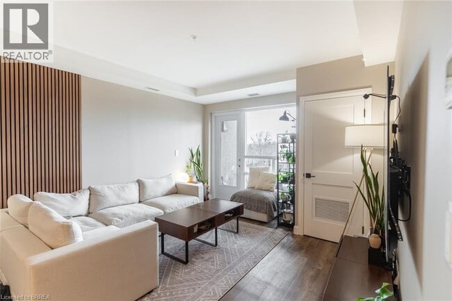 Photo - 34 Norman St Unit 412