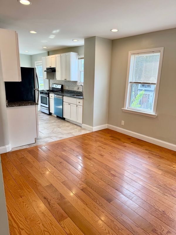 Photo - 2131 Dorchester Ave