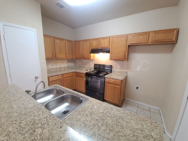 Photo - 787 Catalina Dr