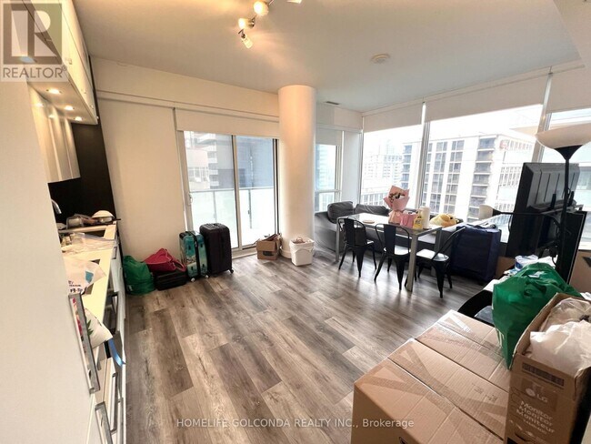 Photo - 15 Grenville St Unit 1209