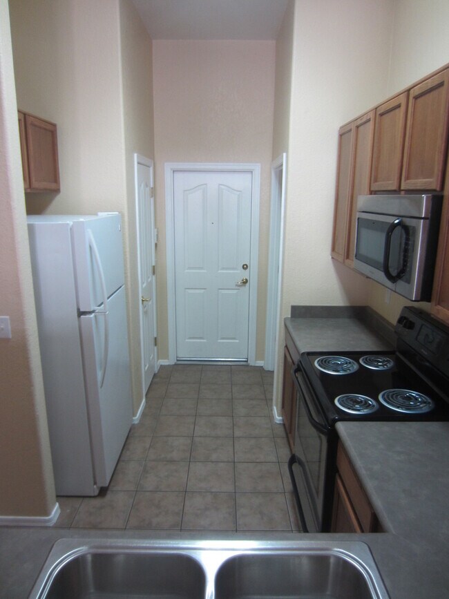 Photo - This 3 Bed. 2 Ba. Home Near the U of A, Downtown & I-10 Will Be Available Around April 1st