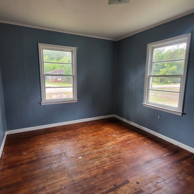 Photo - 108 Celia Dr