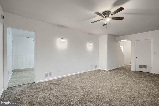 Photo - 1417 Waterford Rd