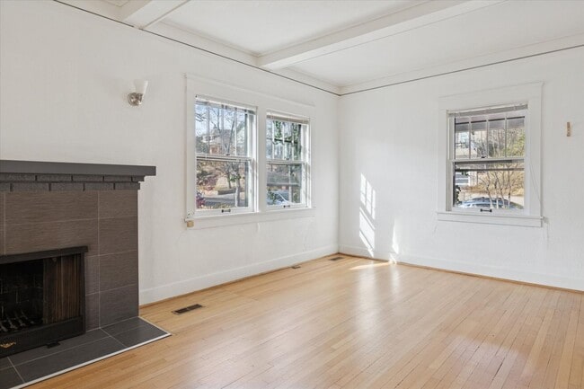 Photo - 1528 Mapleton Ave Unit 2