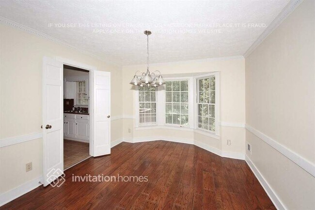 Photo - 3884 Hunting Ridge Dr SW