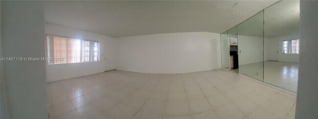 Photo - 10080 Twin Lakes Dr Unidad 10080