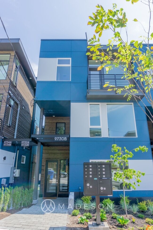 Building Photo - 9730 Woodlawn Ave N