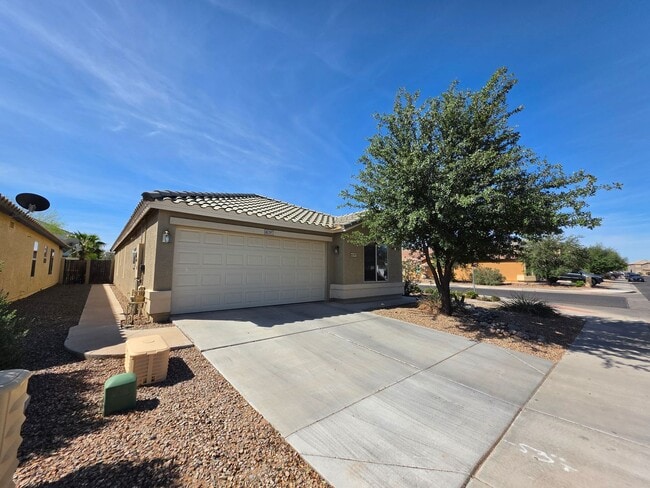 Photo - 40397 W Sanders Way