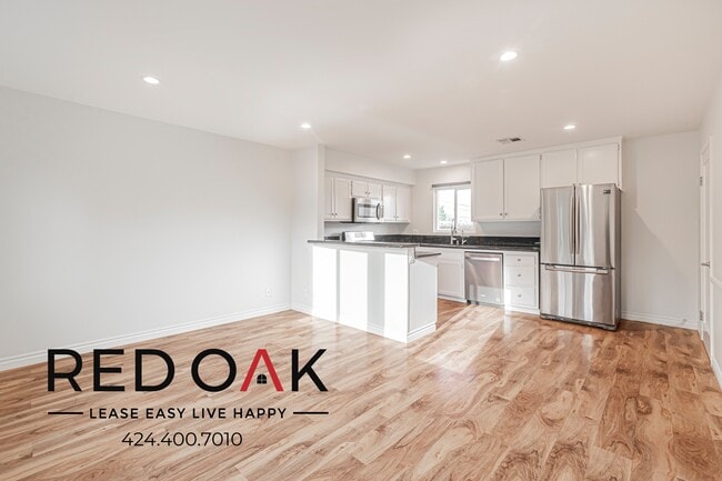 Building Photo - 11218 Oxnard St Unit 4 Rental