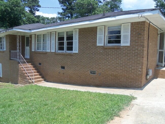 Building Photo - 8195-8195 Spillers Dr SW Unit 8195 Spillers