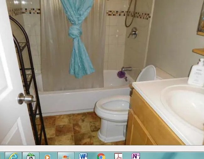 Photo - 251 Callan St