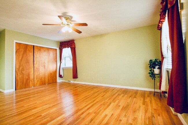 Photo - 4950 Lemay Ferry Rd