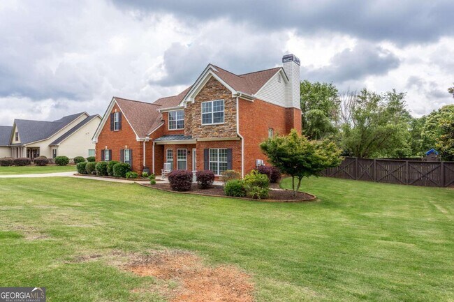 Photo - 1081 Ruby Way