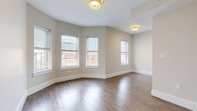 Photo - 133 Paris St Unit 1