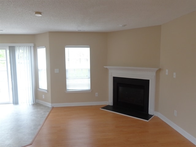 Photo - 4244 Barley St SW