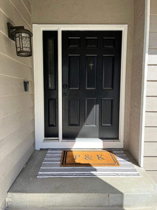 Photo - 4340 Snowberry Way