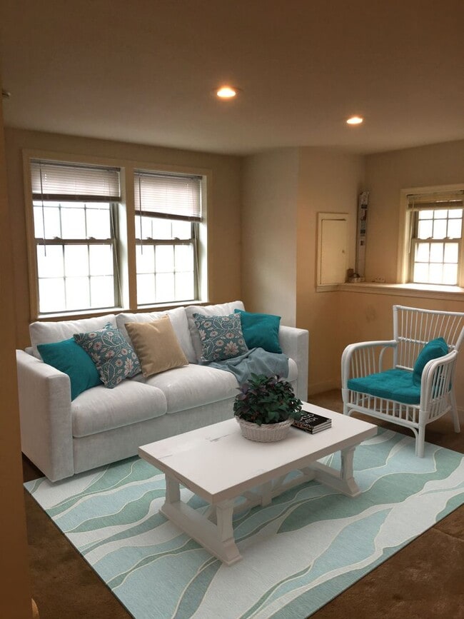 Building Photo - 1 Bed / 1 Bath Unit 203