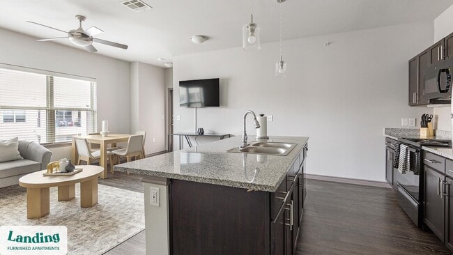 Photo - 650 S Main St Unidad 1619.1408061