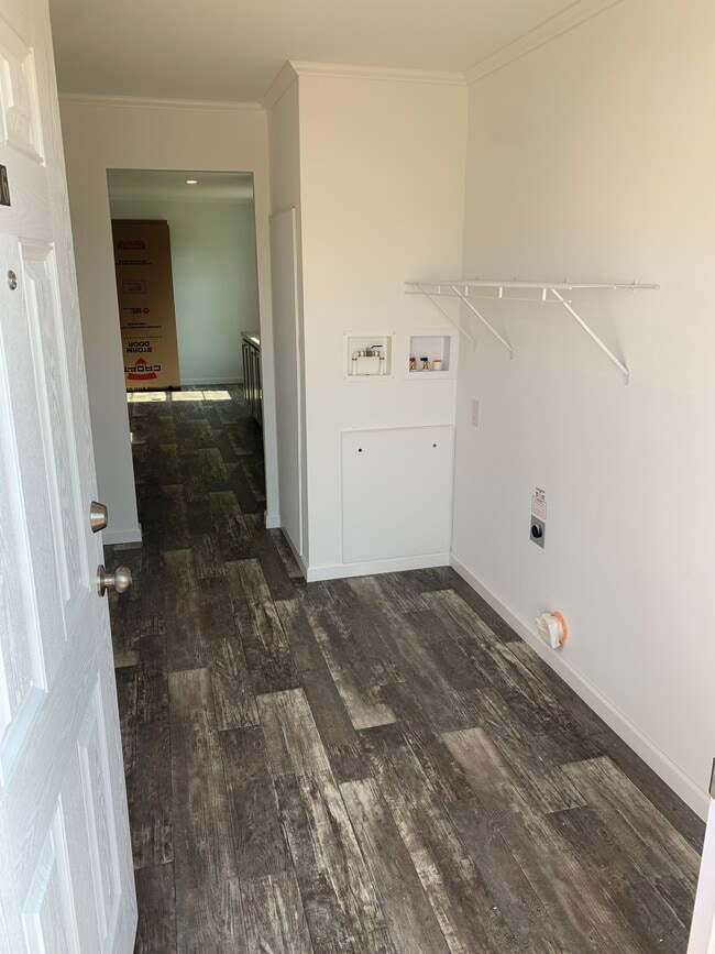 Photo - 306 E 37th Pl