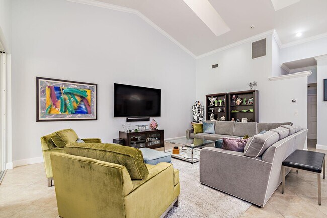 Photo - 2102 Mahogany Pl
