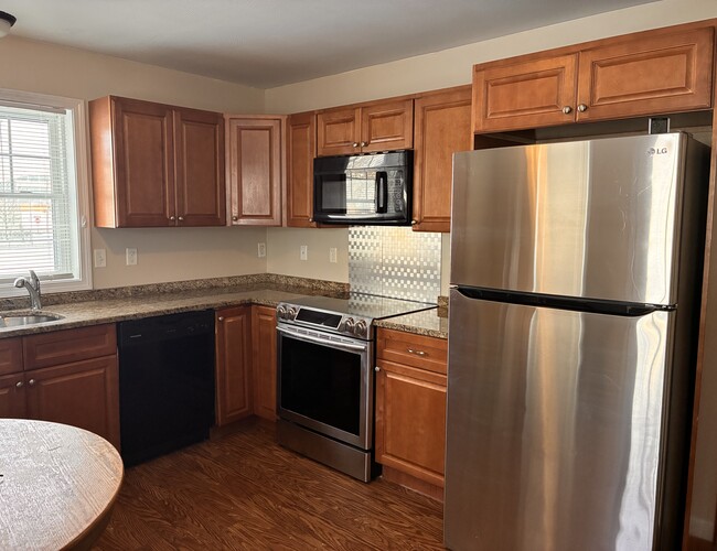 Photo - 248 Green St Unidad A