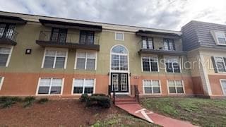 Building Photo - 3956 Versailles Dr Unit 3956B