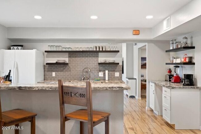Photo - 6420 E Lewis Ave