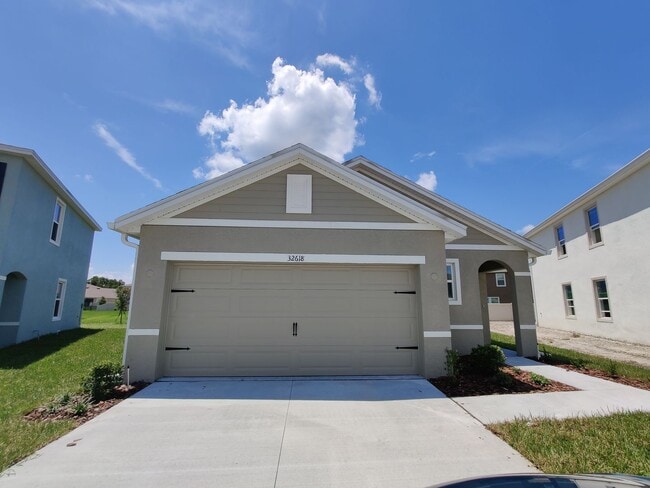 Building Photo - 32618 Canyonlands Dr Rental